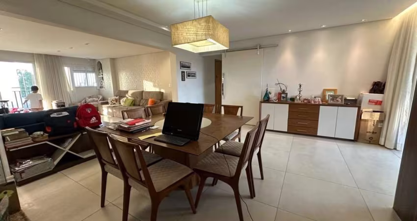 Apartamento à venda na Vila Adyana 3 quartos(1suite) 2 vagas cobertas - 133m2 - Edifício Solar das Rosas