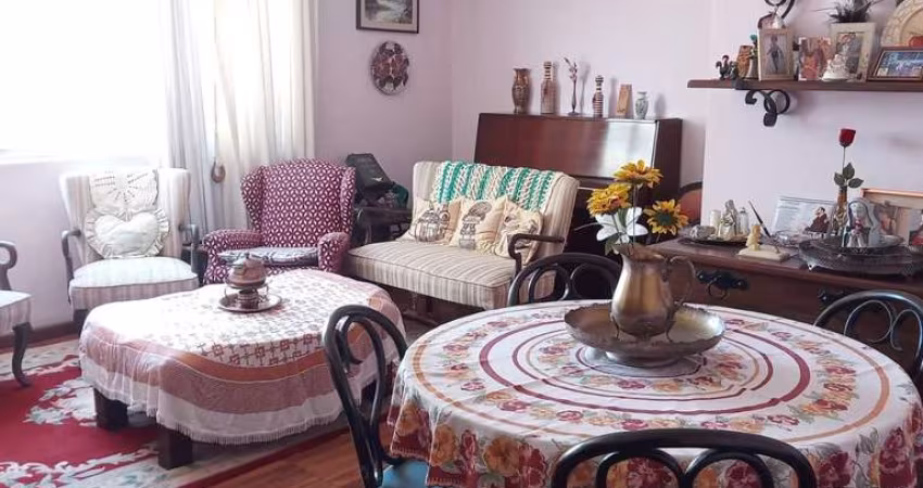 Apartamento com 131 m2 no bairro da Vila Adyana