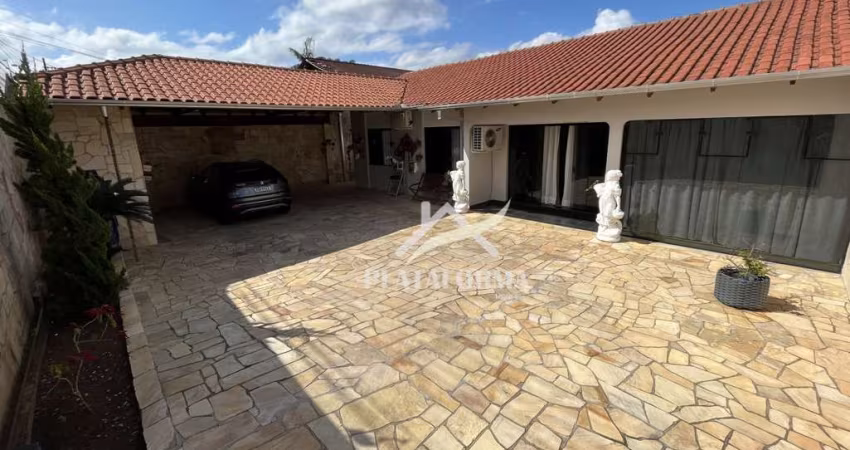 Casa comercial com 3 salas à venda no Velha, Blumenau 