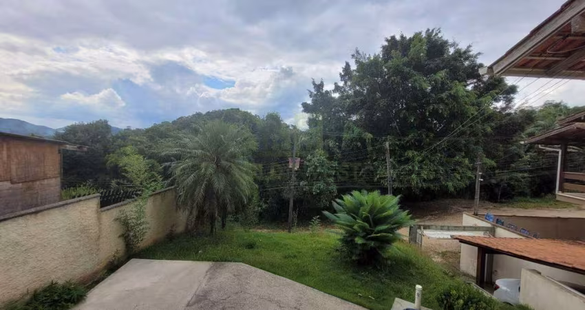CASA DE 3 QUARTOS À VENDA NO BAIRRO SOUZA CRUZ