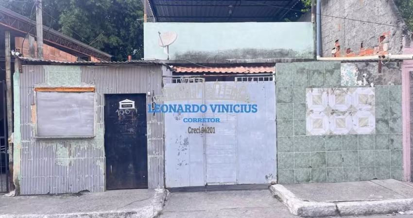 Casa dos Sonhos no Centro de Mesquita por R$390.000