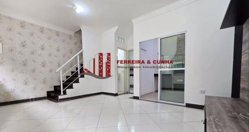 Casa condomínio 120m² Vila Mazzei