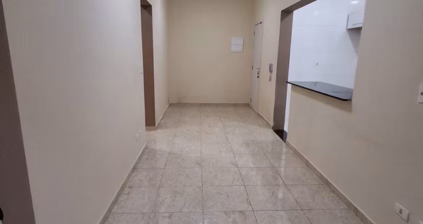 Apartamento Com Quintal!