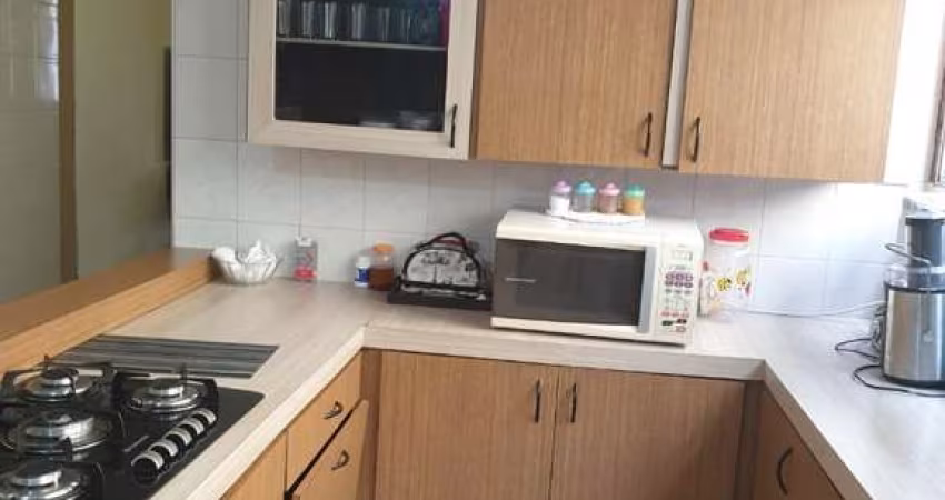 Sobrado à Venda no Parque América 3 dormitórios 1 suite 147m²