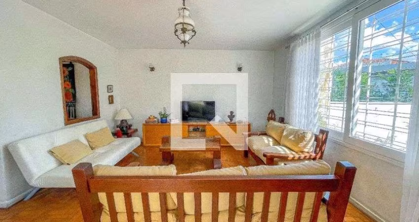 Casa à Venda - Alto de Pinheiros, 3 Quartos,  160 m2