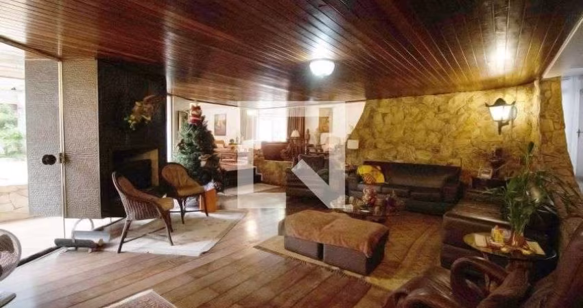 Casa à Venda - Alto de Pinheiros, 5 Quartos,  450 m2