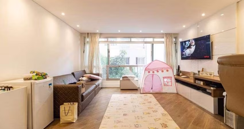 Apartamento à Venda - Aclimação, 3 Quartos,  156 m2