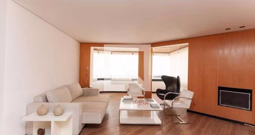 Apartamento à Venda - Vila Pompéia, 3 Quartos,  150 m2