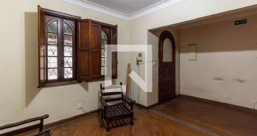 Casa à Venda - Bela Vista, 3 Quartos,  205 m2