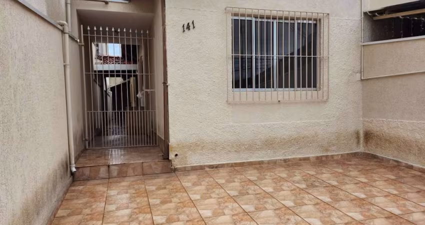 Casa com 2 dormitórios para alugar, 80 m² por R$ 2.000,00 - Km 18 - Osasco/SP