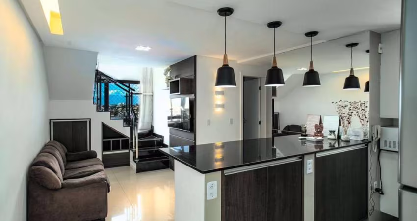 EXCELENTE COBERTURA DUPLEX 2 quartos, a 10 minutos do Aeroporto, no Centro de Lauro de Freitas