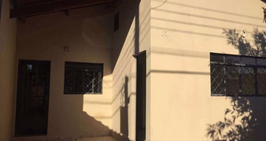 Casa para aluguel, 3 quartos, 1 suíte, 2 vagas, Jardim Rosely - Pindamonhangaba/SP