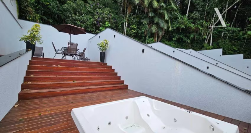 Casa com 3 dormitórios à venda, 165 m² por R$ 1.049.000,00 - Glória - Joinville/SC