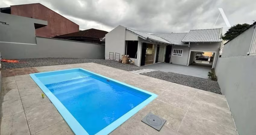 Casa com 3 dormitórios à venda, 120 m² por R$ 699.000,00 - Vila Nova - Joinville/SC