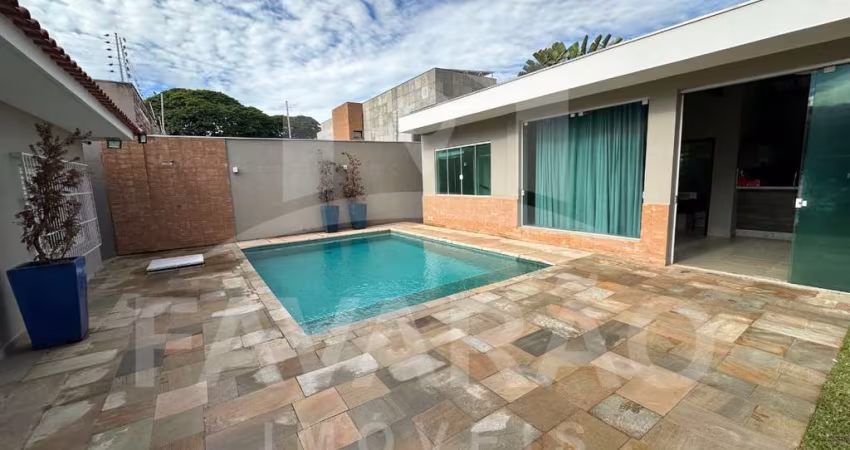 CASA ALTO PADRÃO, ZONA 2 AO LADO MARINGÁ CLUBE.