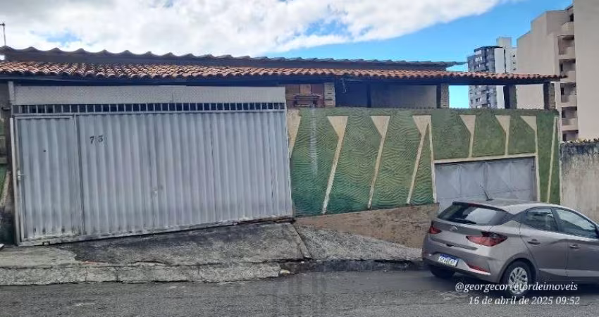 Galpão casa Ampla terreno de 700 m² com 3/4, um apto de 1/4, quatro vagas, piscina, área gourmet com churrasqueira, galpão comercial vender Pernambués
