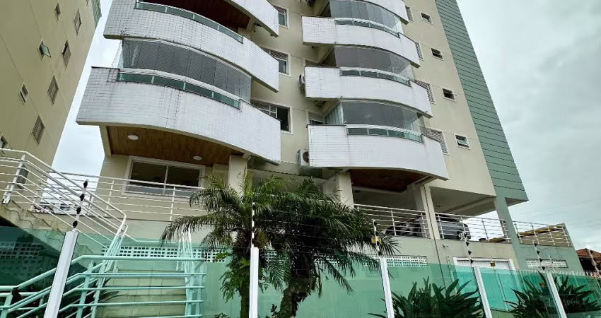 Apartamento mobiliado com duas vagas e 91m2