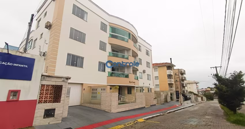 Apartamento de 2 dormitórios 1 vaga de garagem coberta em Areias - São José -