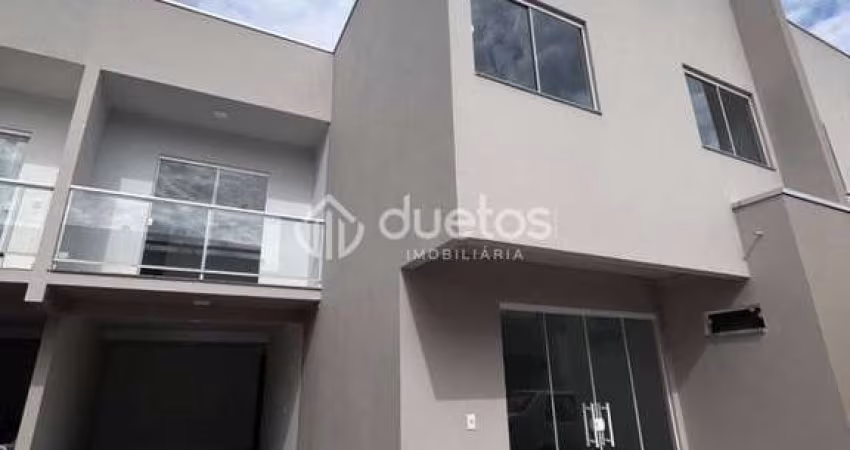 Casa com 3 dormitórios à venda, 130 m² por R$ 520.000,00 - Limoeiro - Brusque/SC