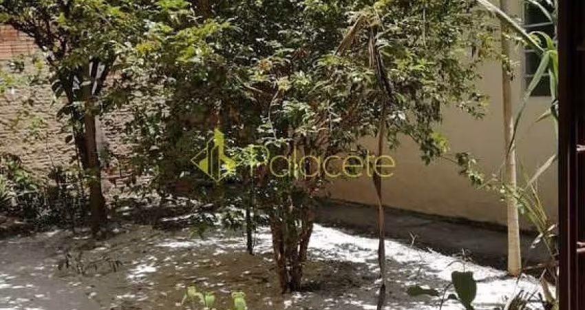 Casa à venda 2 Quartos, 4 Vagas, 300M², Frei Galvão, Potim - SP