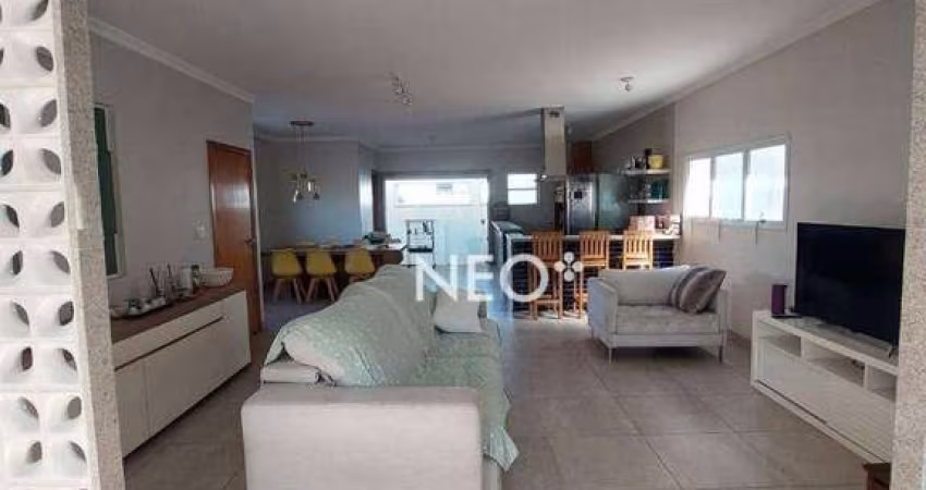 Casa Sobreposta Duplex com 5 quartos à venda, 269 m² por R$ 1.850.000 - Marapé - Santos/SP
