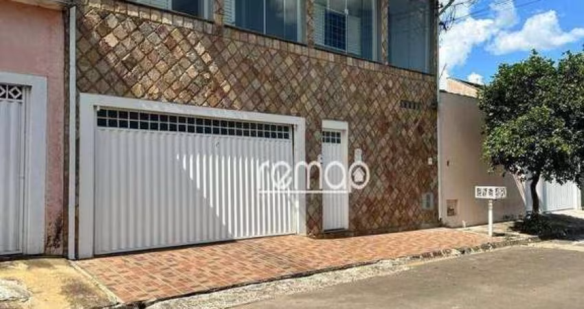 Sobrado à venda no Jardim Marambaia