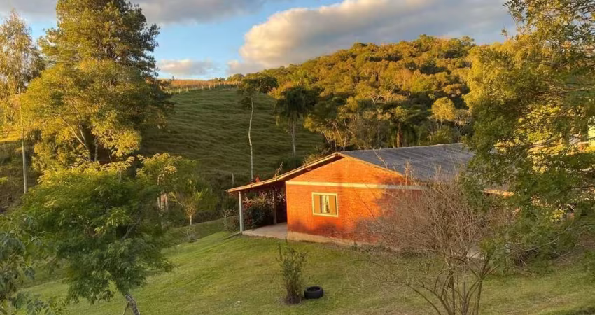 Sítio / Chácara para Venda no bairro ZONA RURAL em QUITANDINHA, 2 quartos, 5 vagas, Semi-Mobiliado, 168000 m² de área total, 168000 m² privativos,