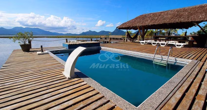 Casa com 6 dormitórios à venda, 629 m² por R$ 7.500.000,00 - Piçarras - Guaratuba/PR