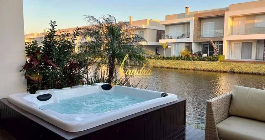 Maravilhoso sobrado 3 suítes, Jacuzzi, finamente mobiliado e decorado novo
