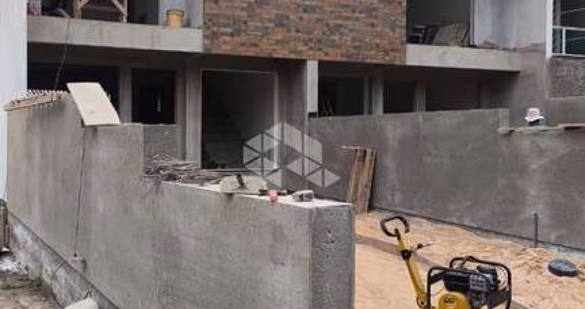 Sobrado novo à venda em Potecas, São José/SC, entrega prevista para setembro de 2025