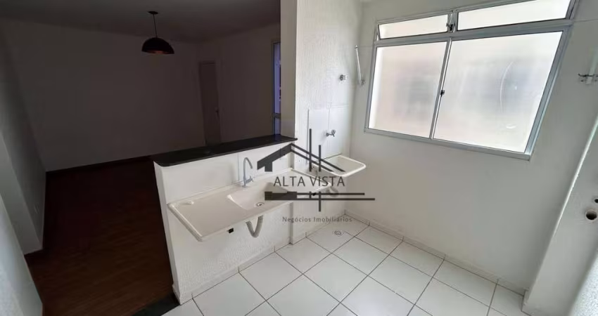 Apartamento com 2 dormitórios à venda, 46 m² por R$ 165.000 - Chácaras Tubalina - Uberlândia/MG
