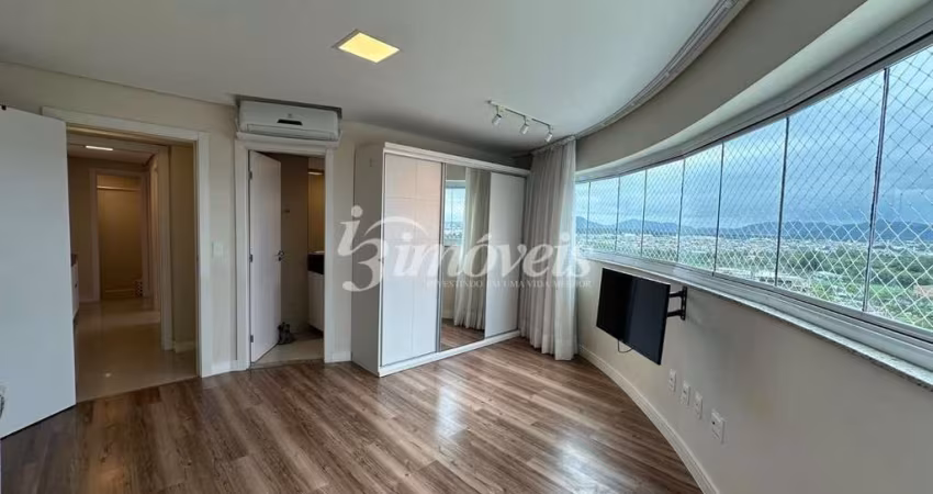 Apartamento para locação anual, semimobiliado, decorado e equipado, com 3 quartos (sendo uma suíte), 2 vagas de garagem, Condomínio Residencial Duetto, no bairro Ressacada, Itajaí-SC