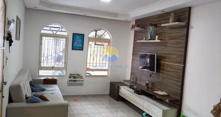 Sobrado com 4 dormitórios à venda, 134 m² por R$ 660.000,00 - Bosque dos Eucaliptos - São José dos Campos/SP