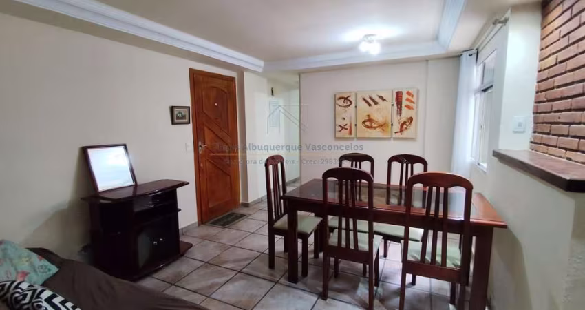 Apratamento Mobiliado a Venda com 2 quartos na quadra da Praia do Gonzaga, em Santos /SP