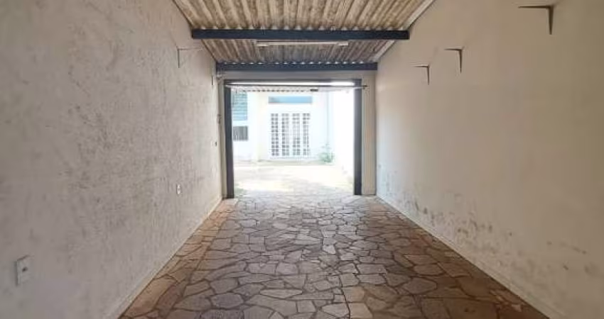 Casa estilo Sobrado Para Venda No Tubalina