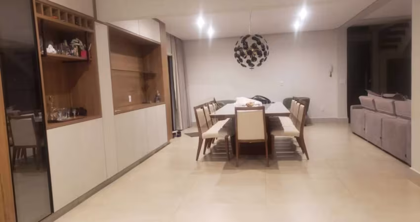 Casa Para venda no Bairro Granja Mariluesa