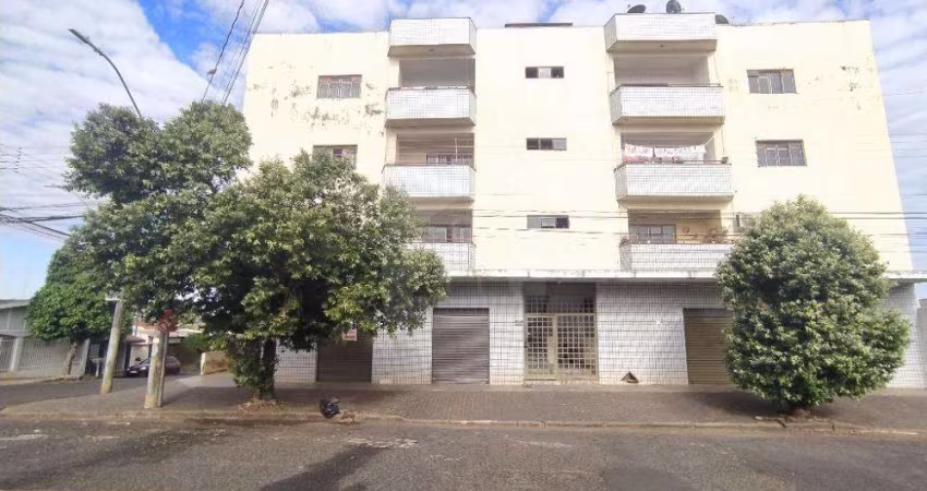 Cômodo Comercial para locação bairro Daniel Fonseca