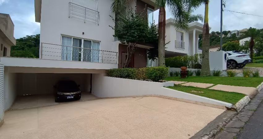 Casa de Condomínio com 5 quartos para alugar, 428 m² - Alphaville -SP.