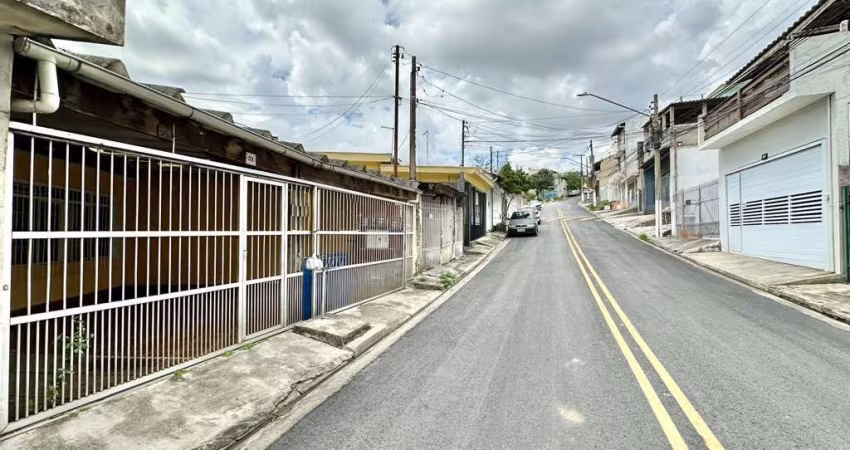 Casa à venda na Rua Cosmos, Jardim das Flores, Osasco - SP