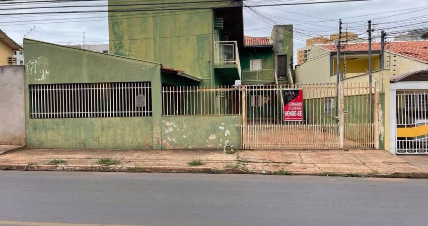 Conjunto com 8 quitinetes no Bairro Morada do Ouro