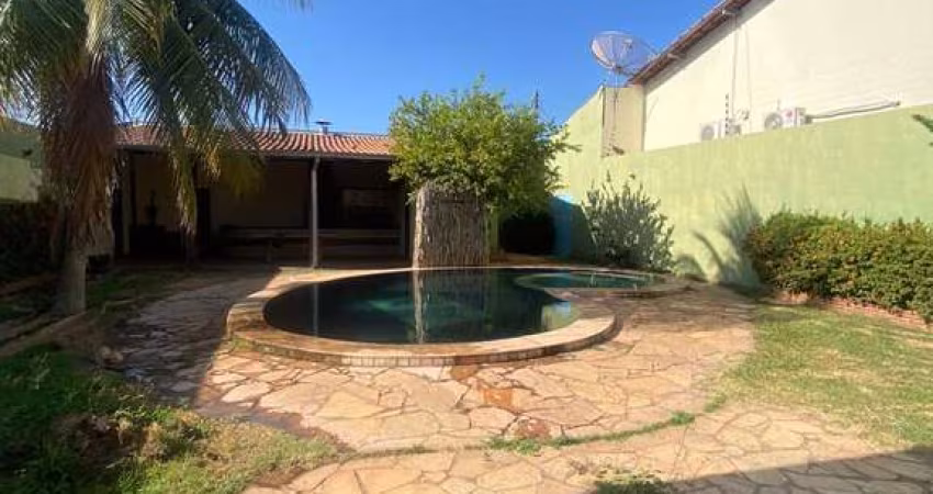 Casa com piscina para venda CPA 2  próximo avenida Brasil
