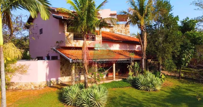 Belíssima Chácara à venda, 2350 m² por R$ 2.750.000,00 - Vale das Laranjeiras - Indaiatuba/SP