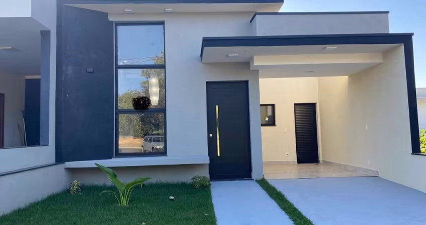 Casa com 3 dormitórios à venda, 105 m² por R$ 850.000,00 - Condomínio Village Moutonnée - Salto/SP