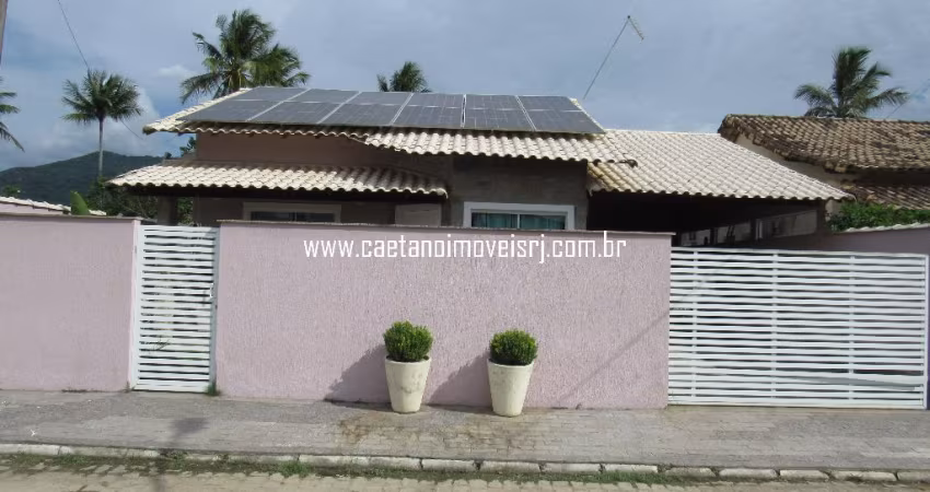 Linda Casa em Condomínio - Charmosa Demais!