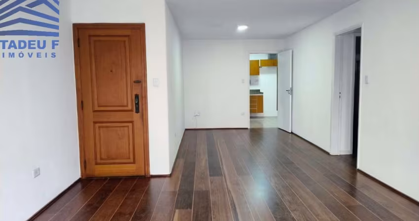 Apartamento a Venda, 3 dorms, 2 vagas no Campo Belo