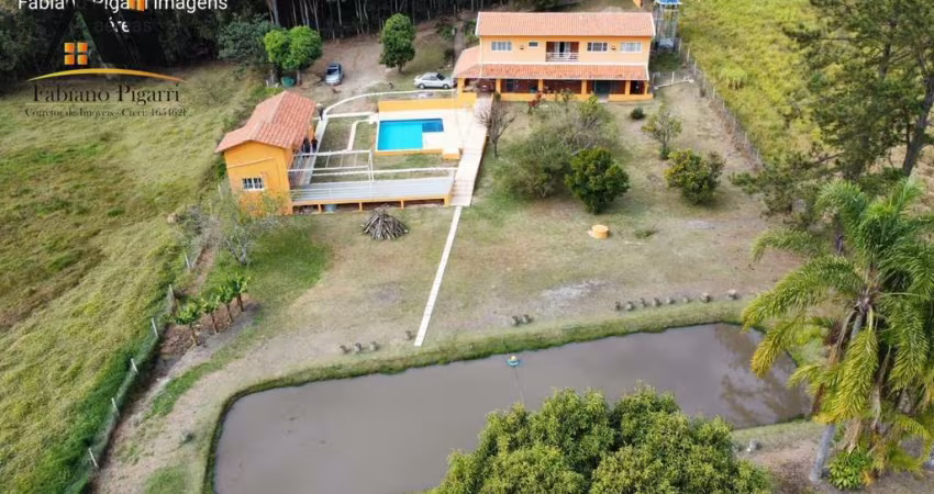 Chácara para Venda em Pinhalzinho, zona rural, 5 dormitórios, 2 suítes, 5 banheiros