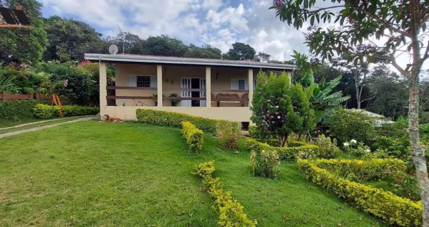 Chácara para Venda em Pinhalzinho, zona rural, 3 dormitórios, 1 suíte, 3 banheiros
