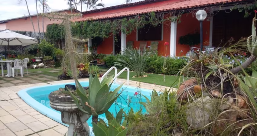 VENDA/ALUGA: Chácara Luxo: 4 Quartos, Piscina e Muito Conforto! Seu Refúgio dos Sonhos!
