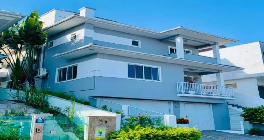Casa 3 Quartos com 3 Suítes - Pedra Branca