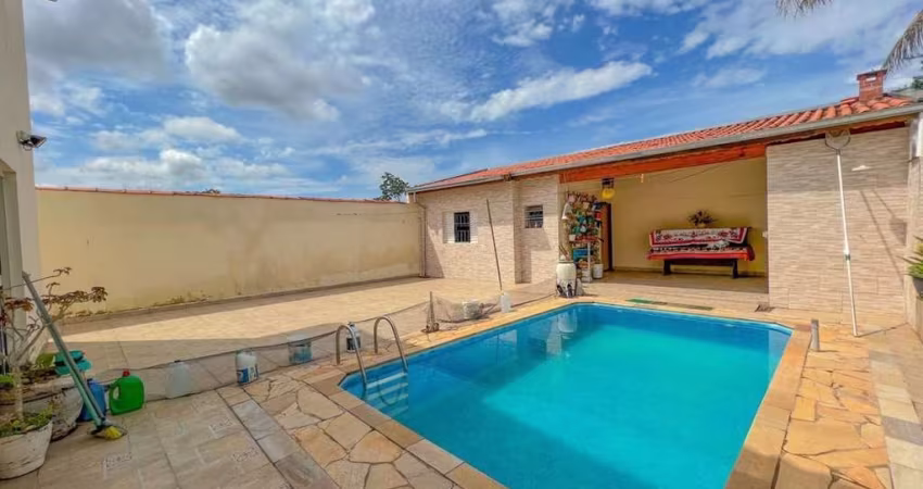 Casa com 4 dormitórios à venda, 110 m² por R$ 750.000,00 - Jardim Porangaba - Águas de São Pedro/SP